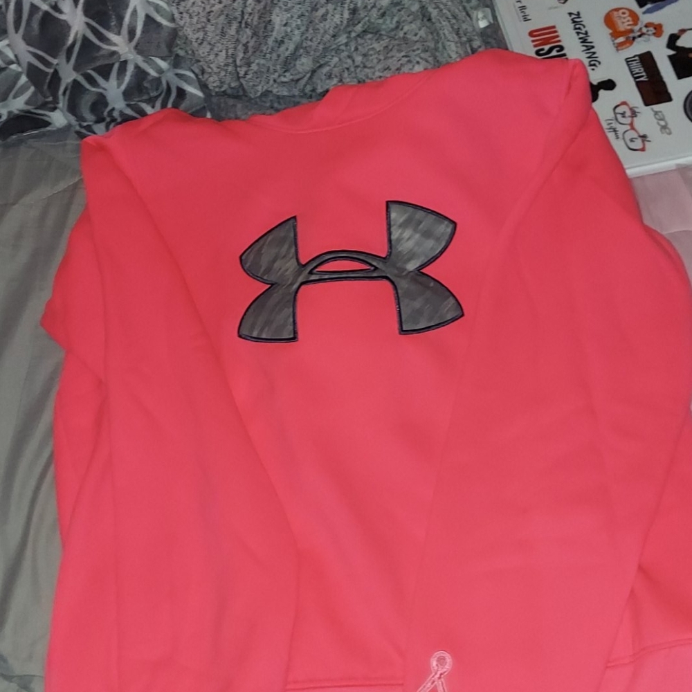 pink under armor hoodie
